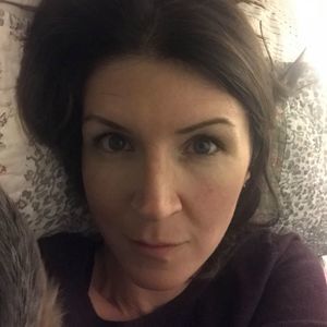 Meet your Posher, Caitrin